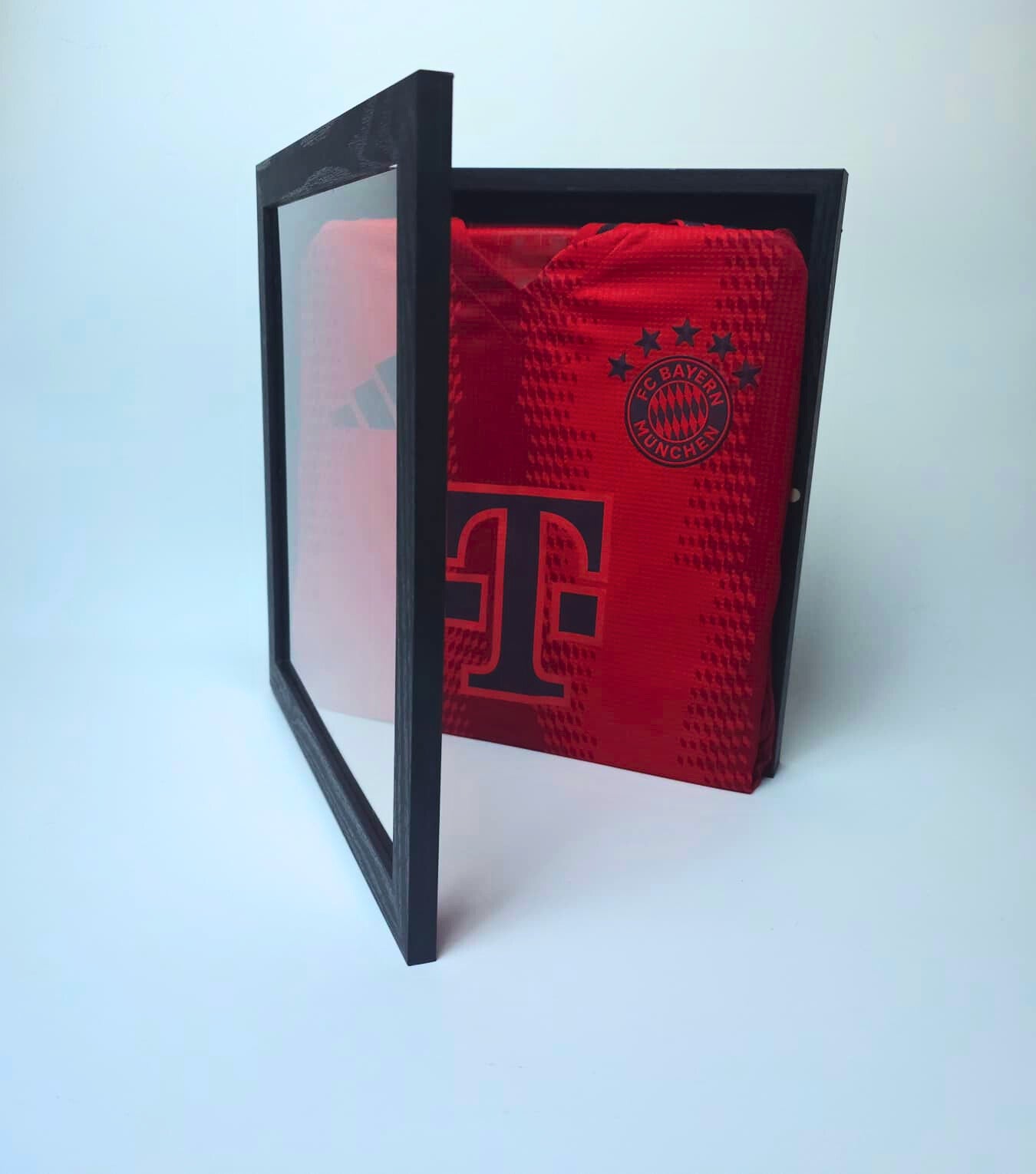 Trikot-Rahmen klein – Wanddisplay für Fussballtrikots