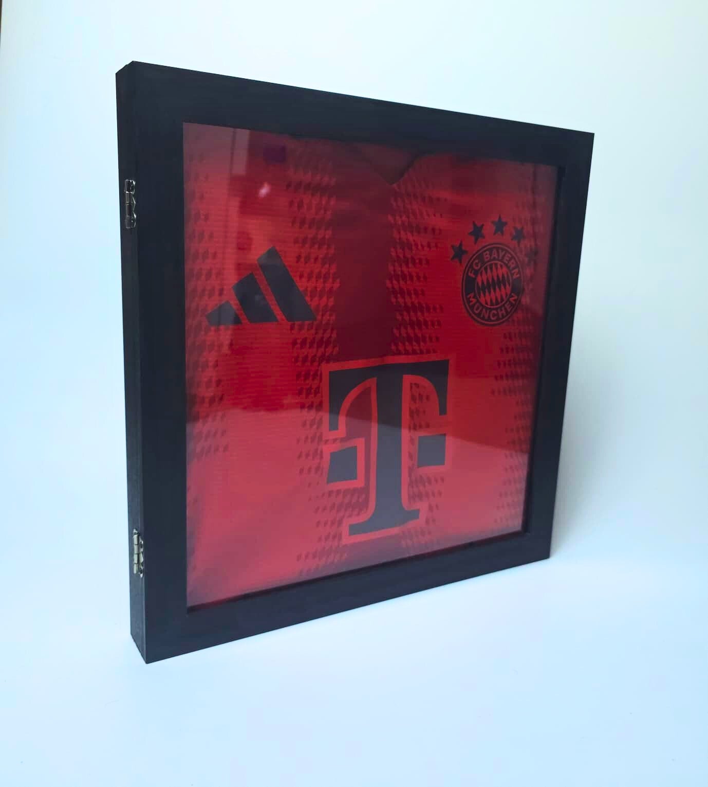 Trikot-Rahmen klein – Wanddisplay für Fussballtrikots